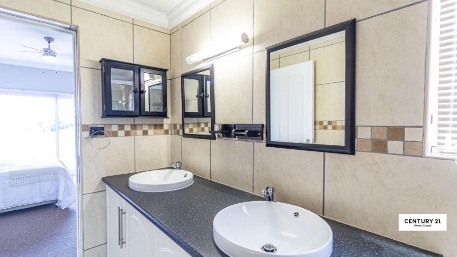 3 Bedroom Property for Sale in Port Owen Western Cape